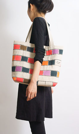 naone トートバッグ ー 砂糖菓子の小道 ー 05